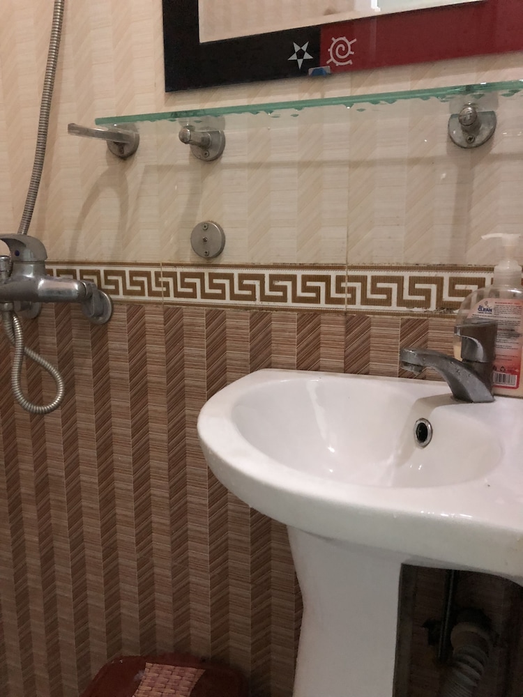 Twin Room, Private Bathroom photo 2