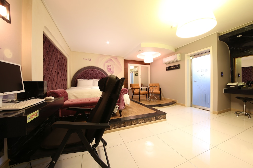 Premium Room (Incl. Styler) photo 2