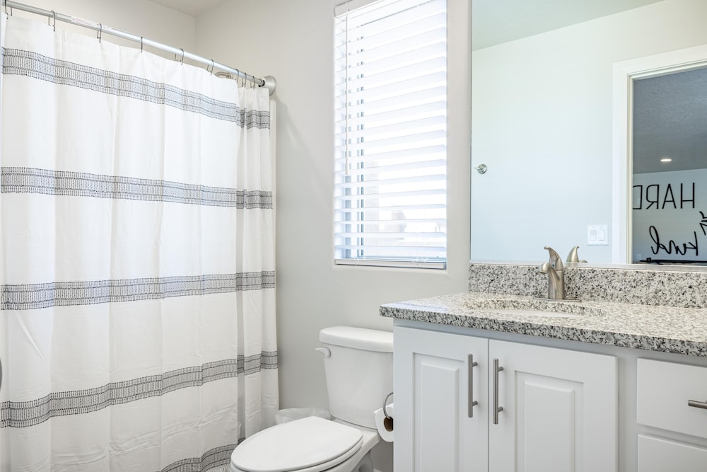 Townhome, Multiple Beds (Poolside Escape At The Ledges) photo 3