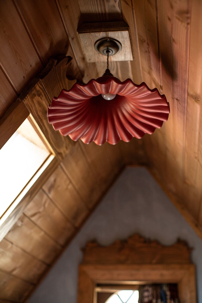 Snow White's Cottage photo 3