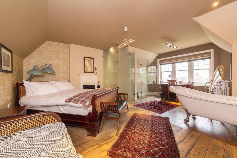Very Lovely Room