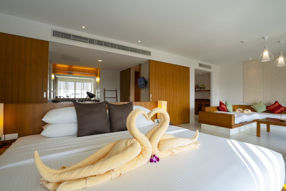Family Suite with Spa Bath (80 sq.m.) photo 3
