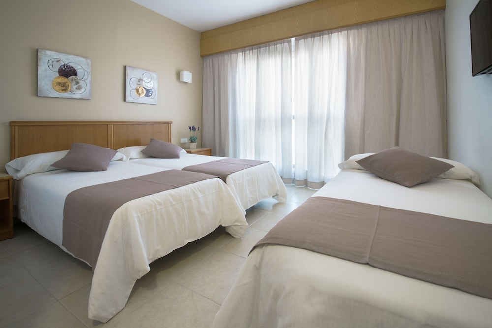 Habitación triple (3 adultos)