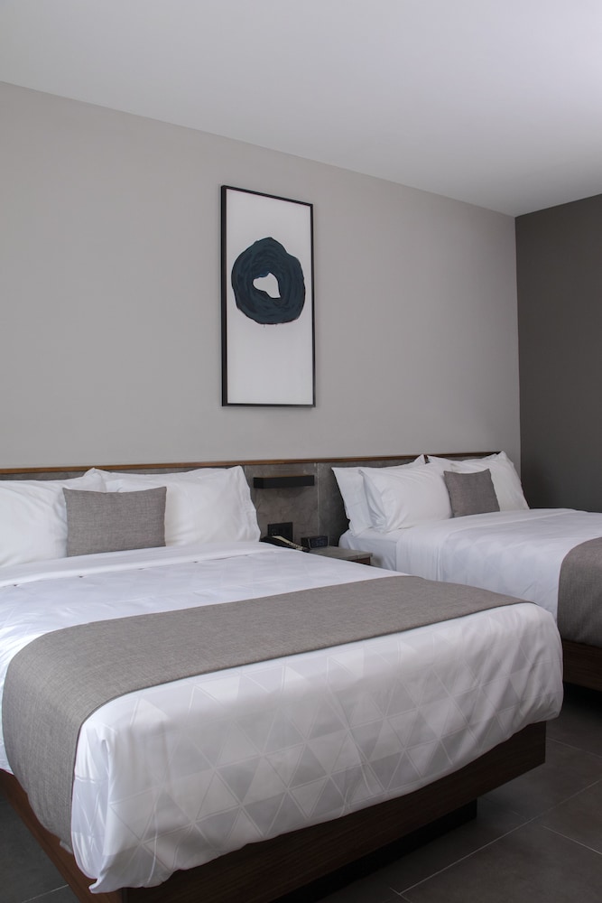 Deluxe Double Room, 2 Double Beds, City View - Photo 2