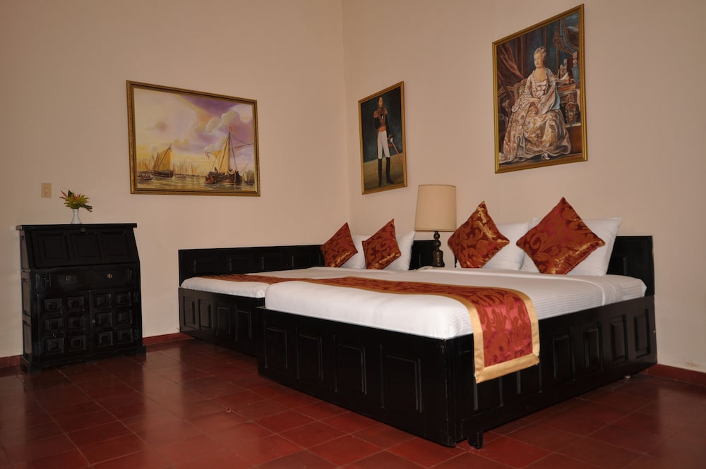 Superior Room, 1 King Bed - Photo 6