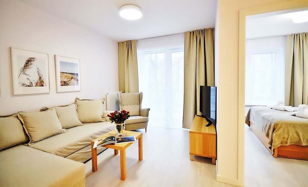 Deluxe Apartment, 1 Queen Bed with Sofa bed, Pool Access, Park View (NT A209) photo 1
