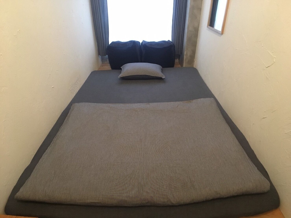 Double Room (202, possible to hear some noise) - Photo 5