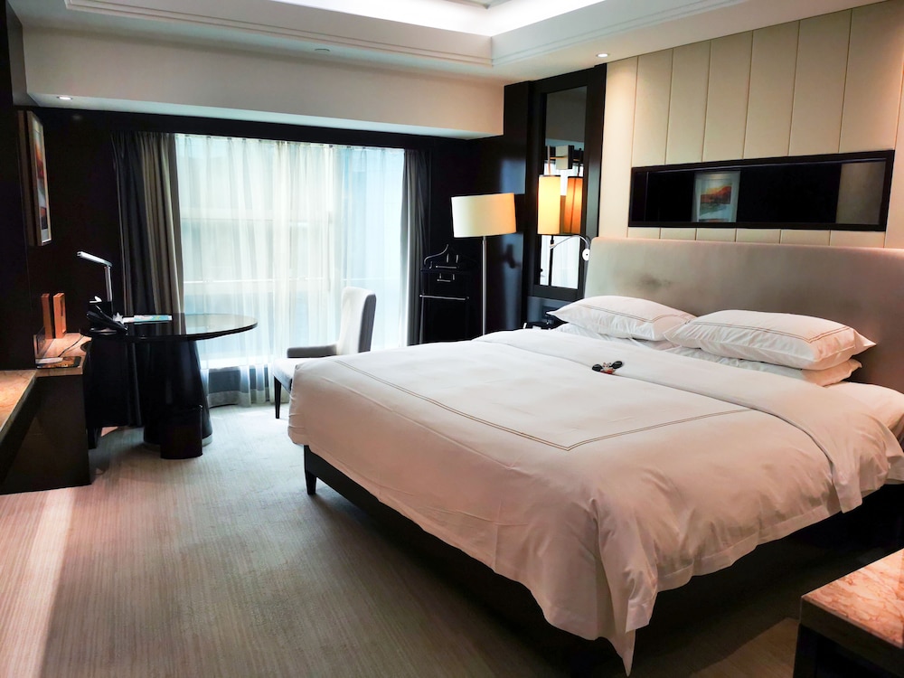Executive Room photo 2