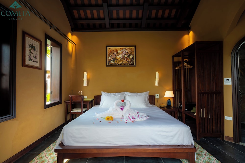 Luxury Villa, Canal View photo 3