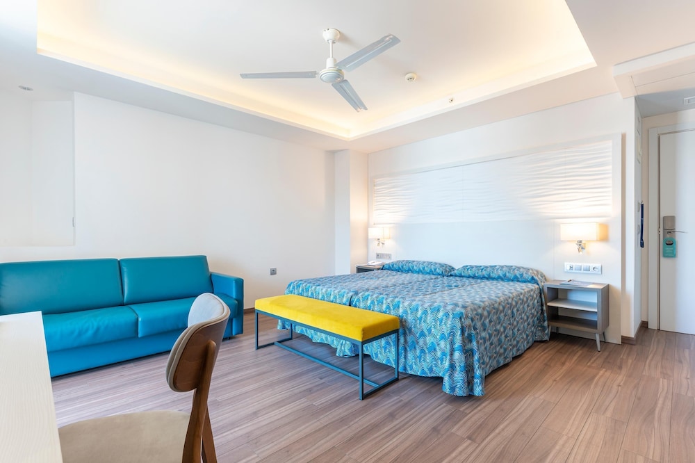 Grand Superior Family Room, Sea View (2 People) photo 2