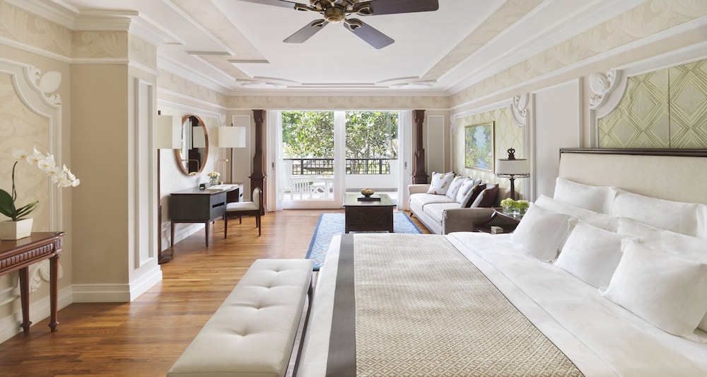 Club Suite, 1 King Bed, Club Lounge Access (Sanctuary) - Photo 3