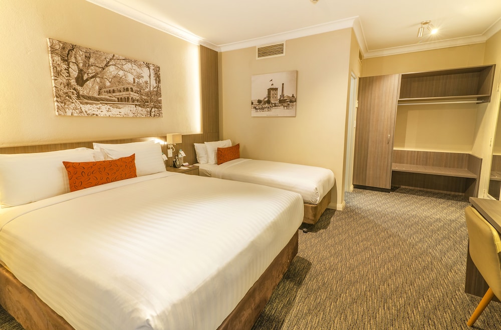 Deluxe Room, Multiple Beds