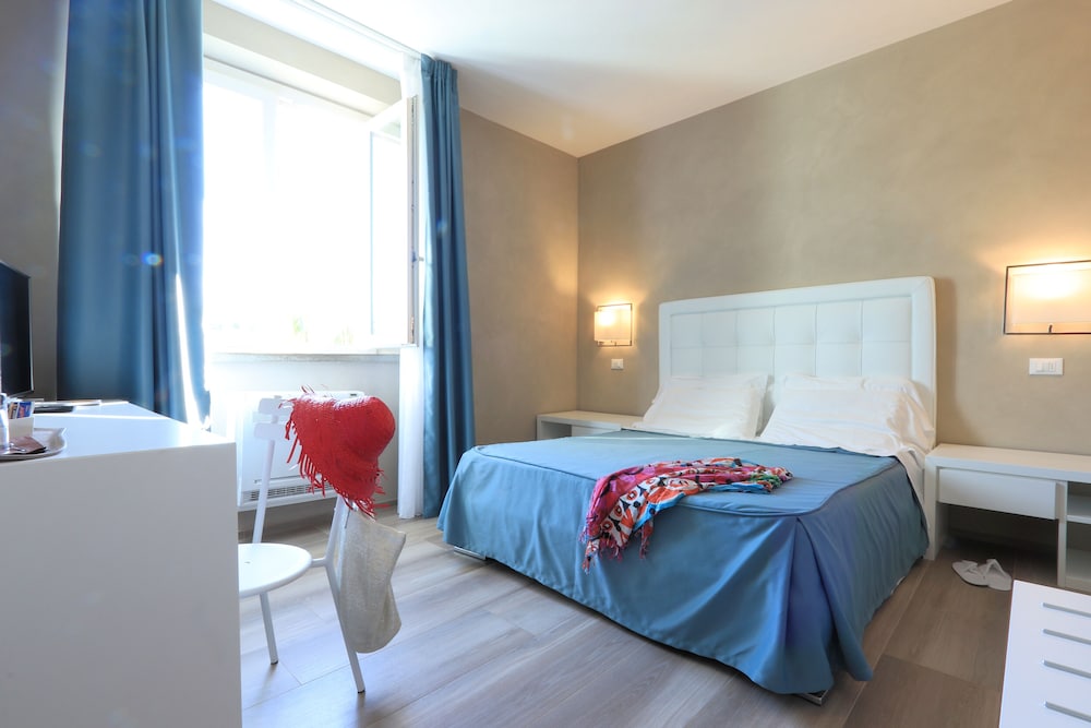 Superior Double Room, Non Smoking, City View photo 3