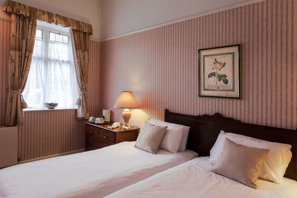 Standard Twin Room - Photo 5