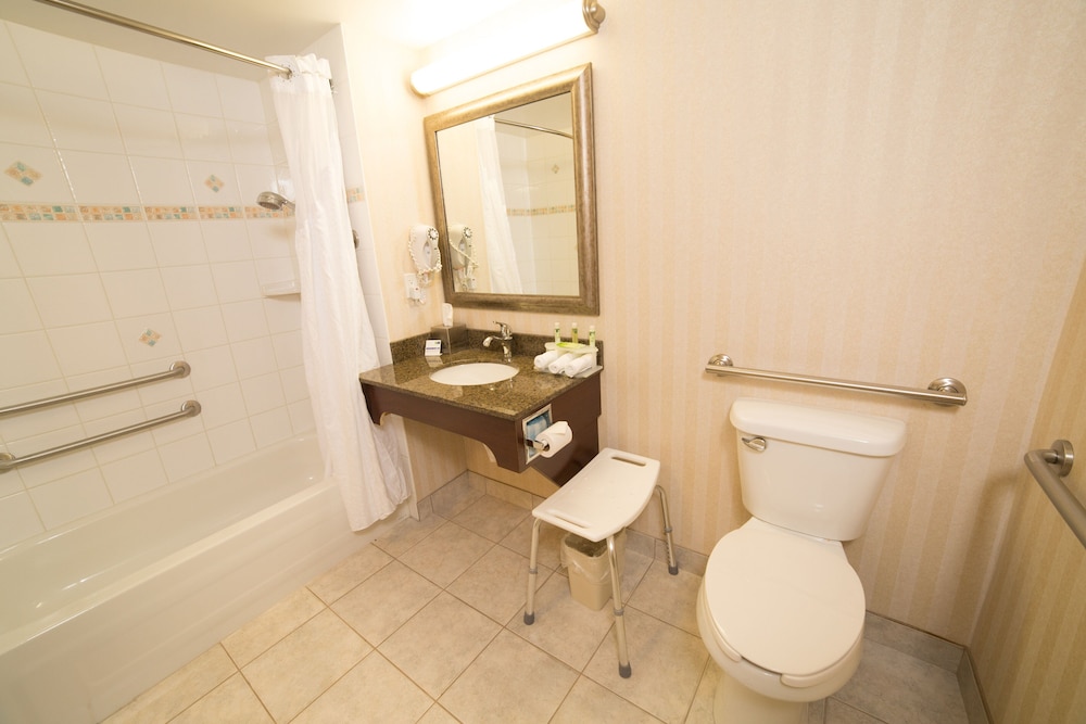 Standard Room, 1 Queen Bed - Photo 1