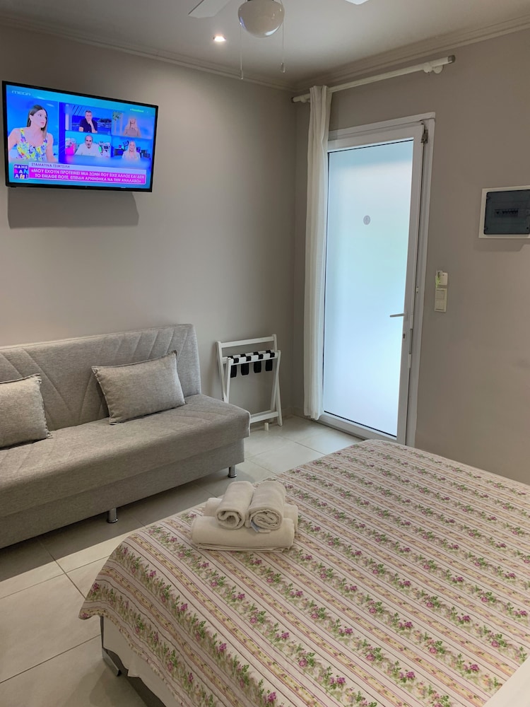Standard Quadruple Room photo 2