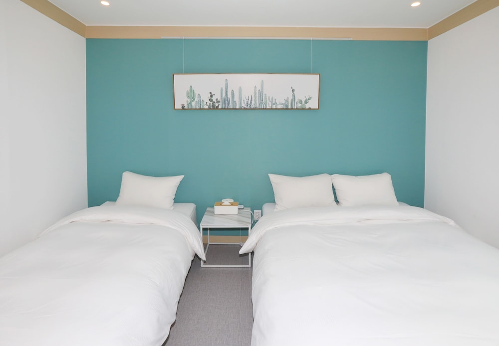 Family Twin Room photo 1