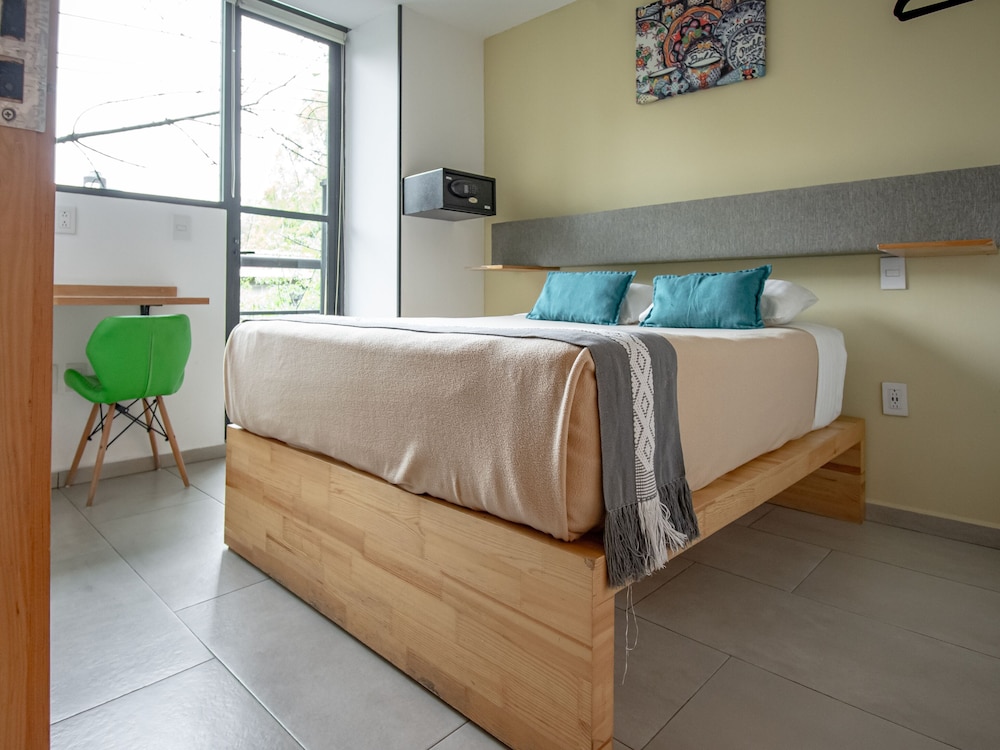 Deluxe Double Room, 1 Double Bed - Photo 1