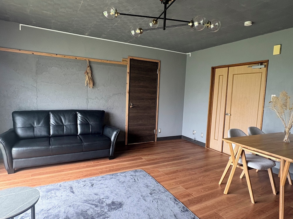 Basic Apartment, Air conditioning