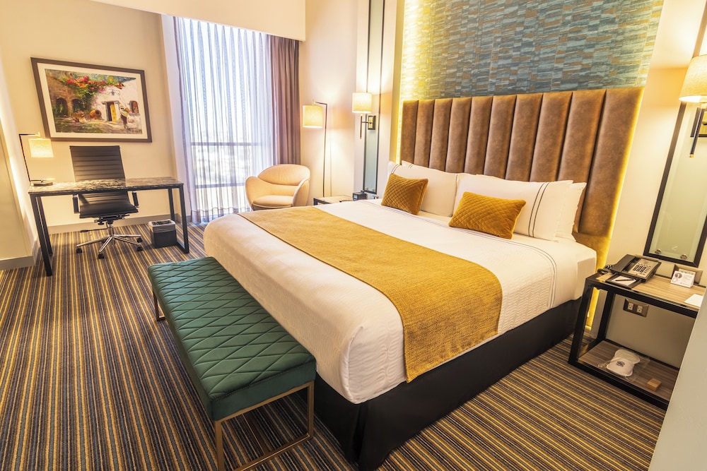 Junior Suite, 1 King Bed - Photo 5