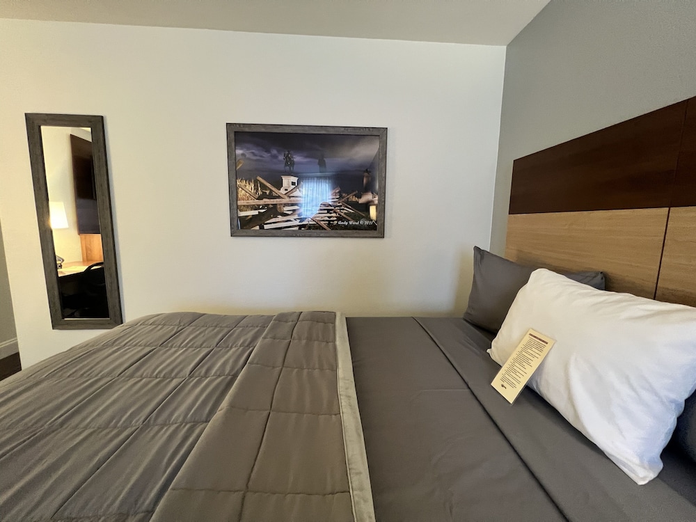 Room, 2 Queen Beds, Non Smoking, 1st Floor Village (Pet Friendly)