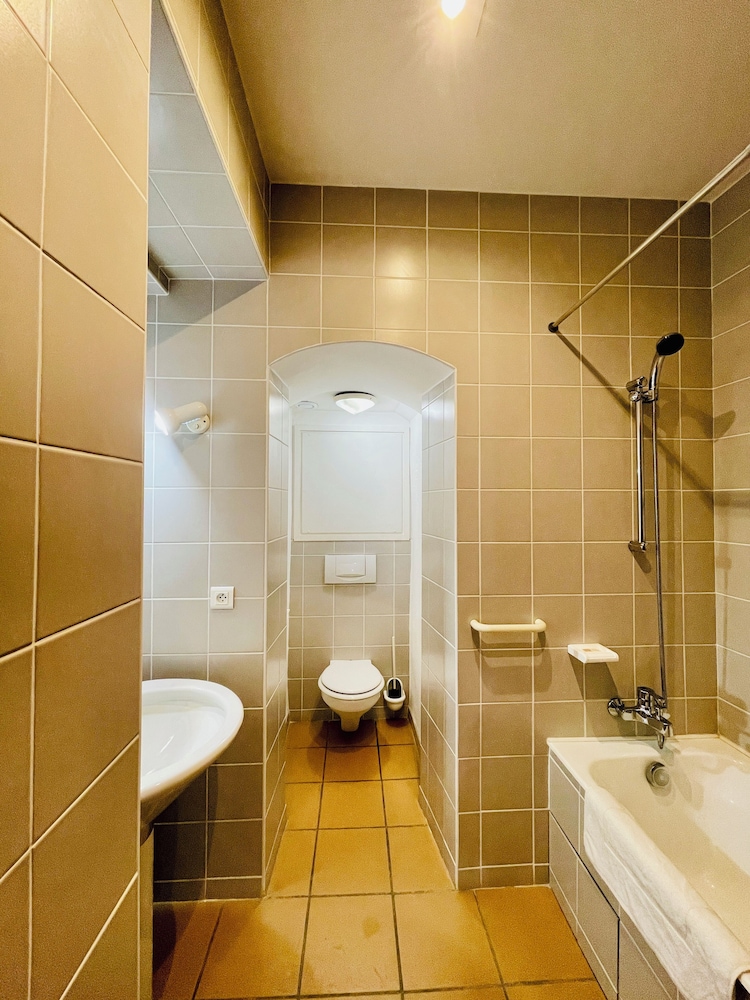 Standard Double Room, River View photo 2
