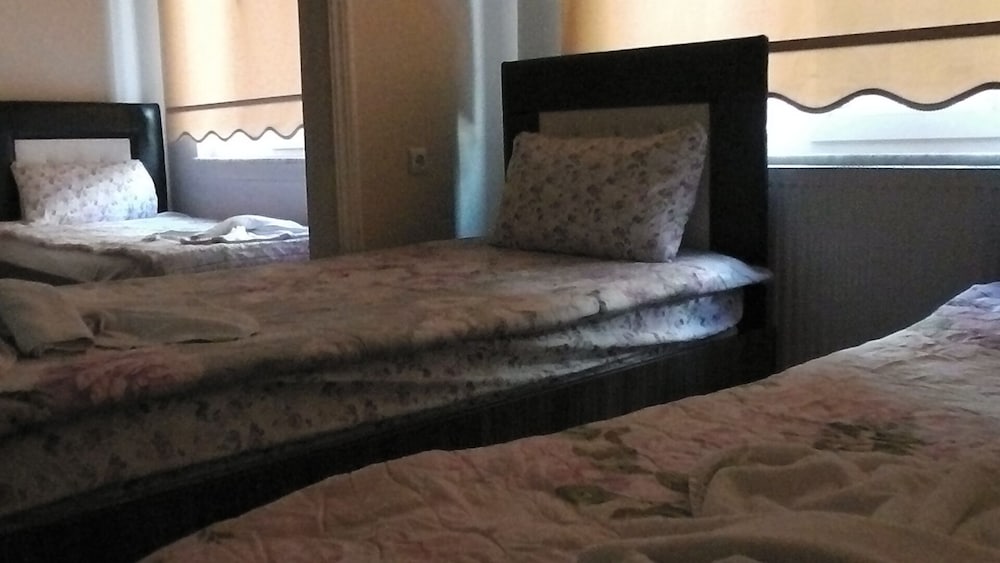 Triple Room - Photo 1