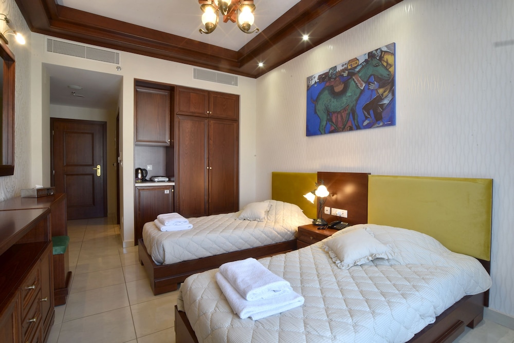 Classic Room with Inland View photo 2