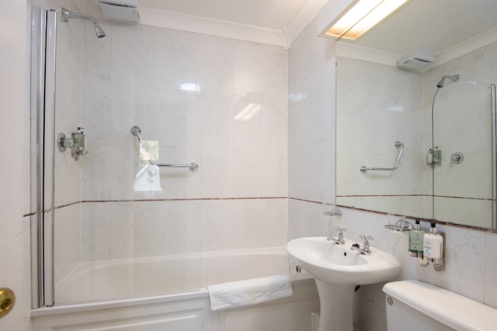 Classic Double or Twin Room photo 3