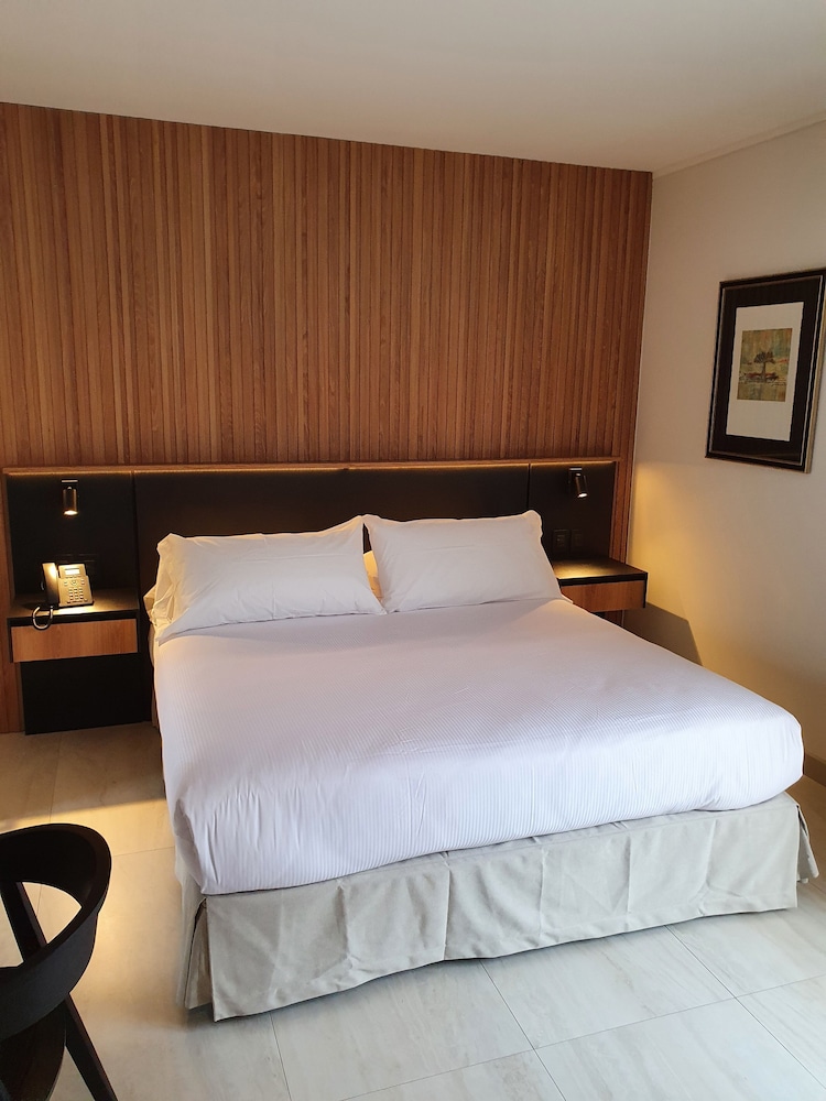 Standard Double Room, 1 King Bed, Non Smoking — the supplier's photographs — photo 5