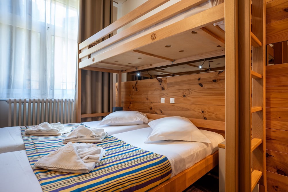 Economy Suite, 1 Bedroom, Private Bathroom photo 2