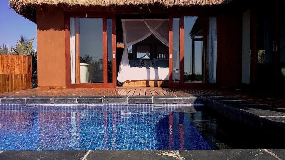 Villa - Beach Front photo 1