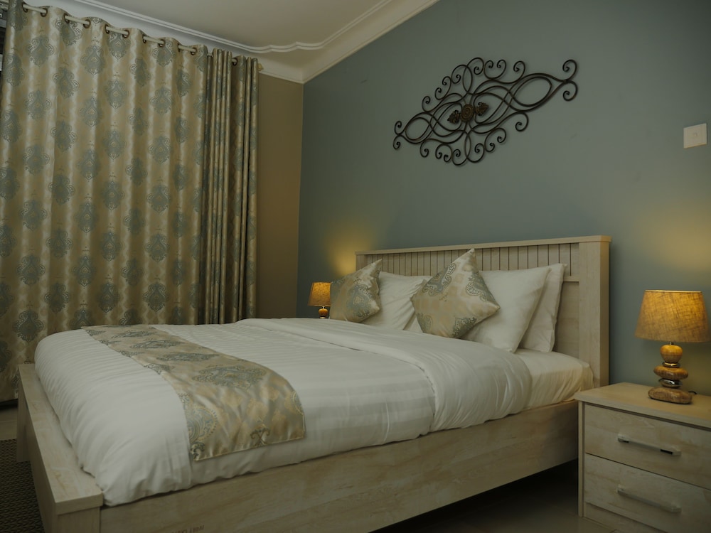 Deluxe Suite photo 3