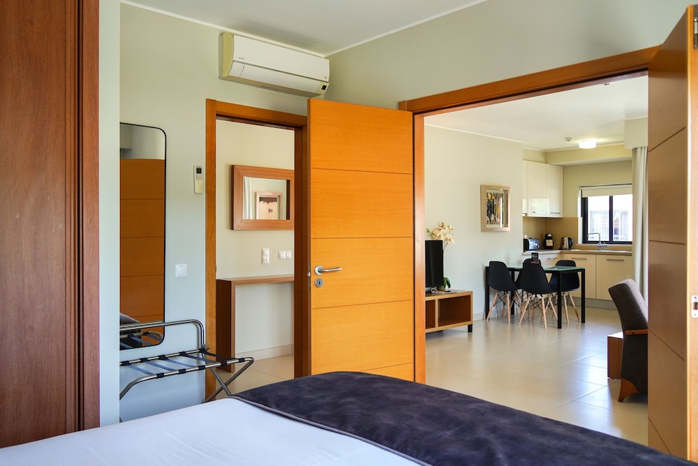 Premium Apartment, 1 Bedroom - Photo 2
