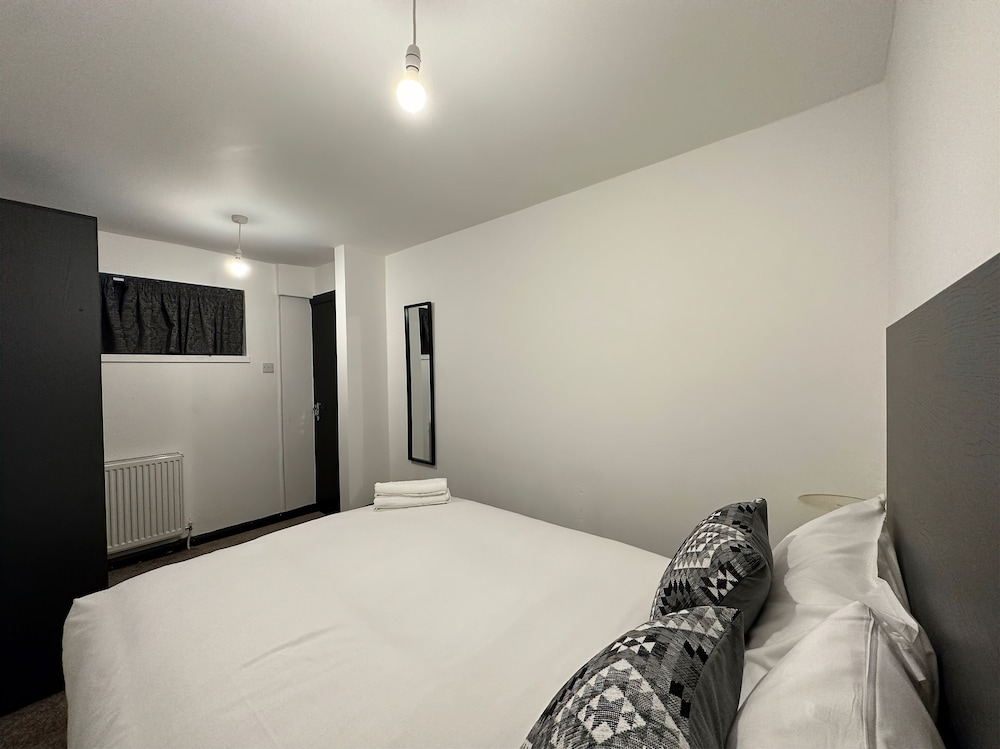 Deluxe Apartment, Private Bathroom (Apartment 4 garden view ) - Photo 9