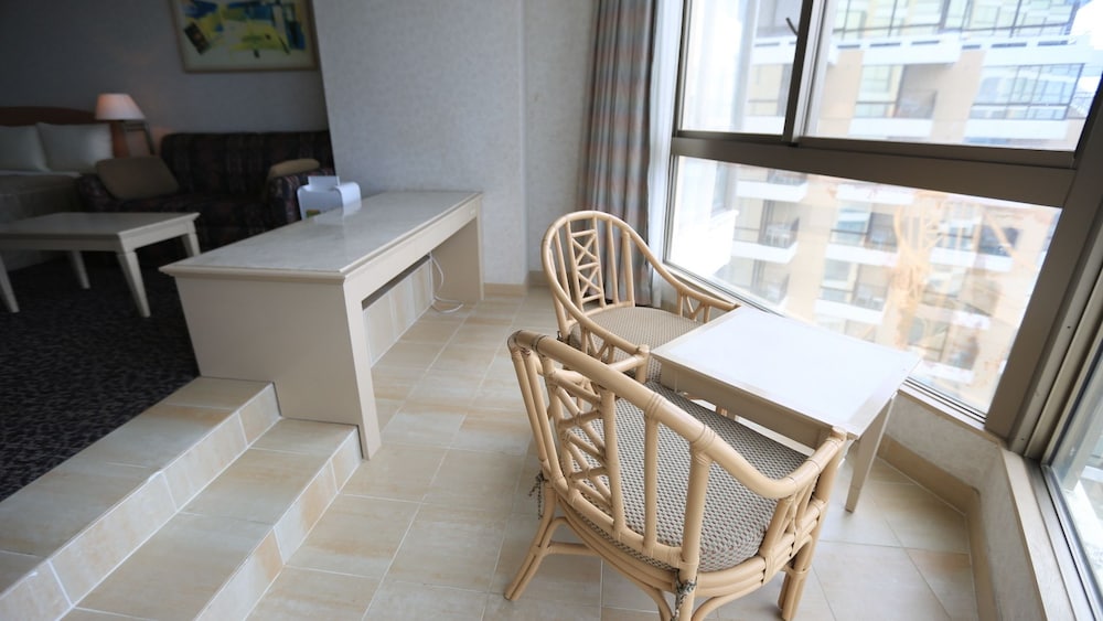 Superior Room, Non Smoking, Ocean View (Taga Tower) photo 1