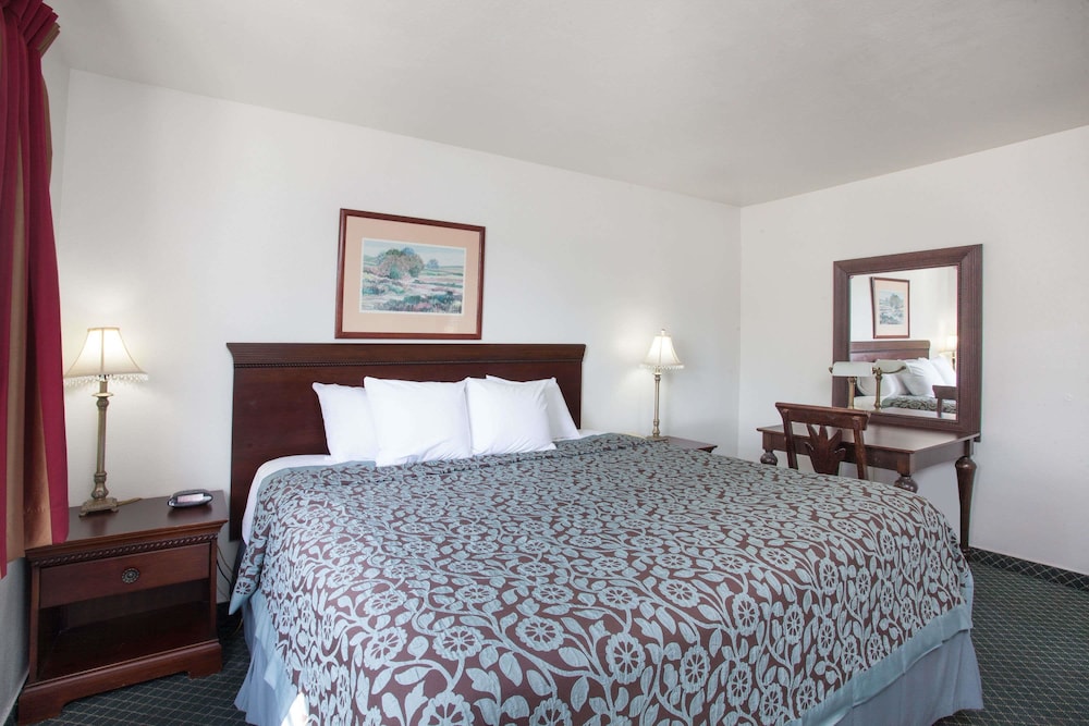 Upgraded, Suite, 1 King Bed with Sofa bed, Non Smoking - Photo 1