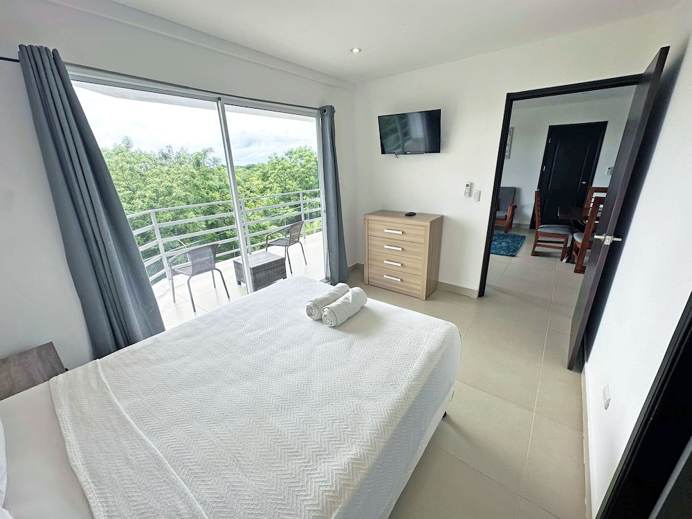 Condo photo 1