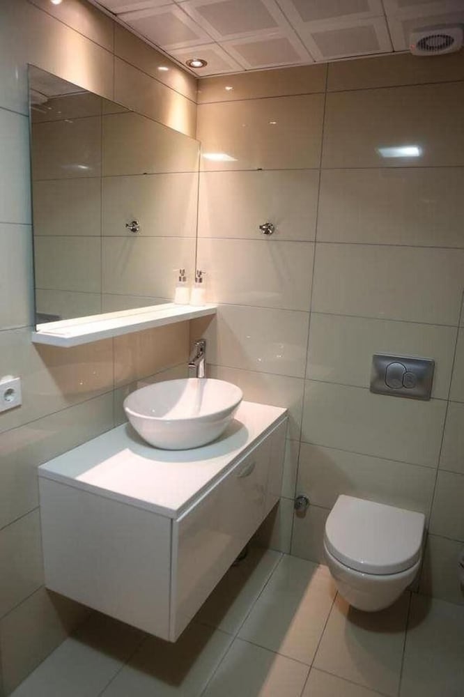 Deluxe Triple Room, Multiple Beds, Sea View photo 2