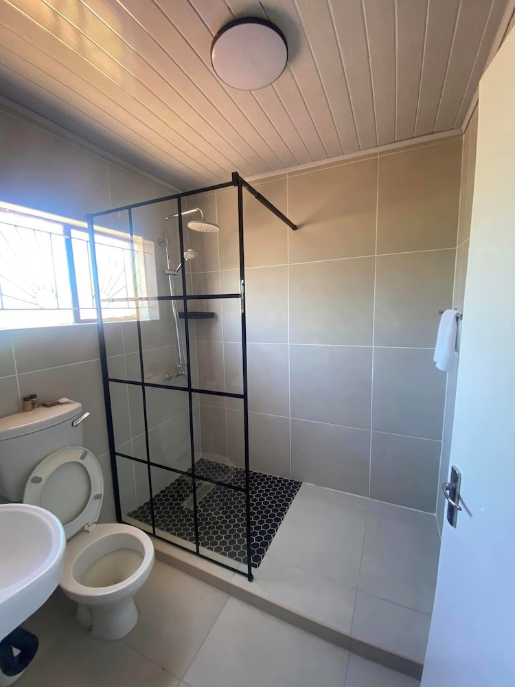 Deluxe Double Room, Patio, Garden View photo 3