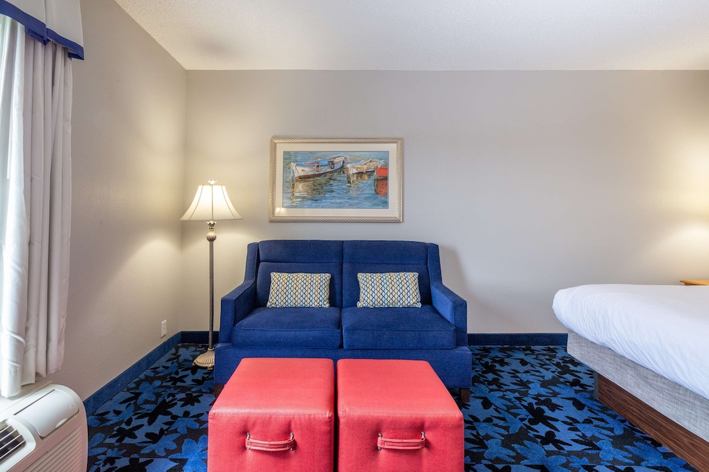 Room - Photo 5