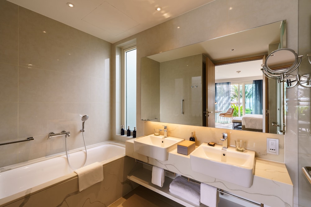 2 Bedroom Villa, with Terrace, Beach Front - King Beds - Photo 10