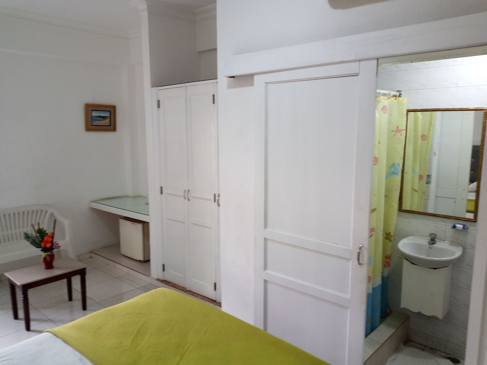 Standard Room - Photo 5