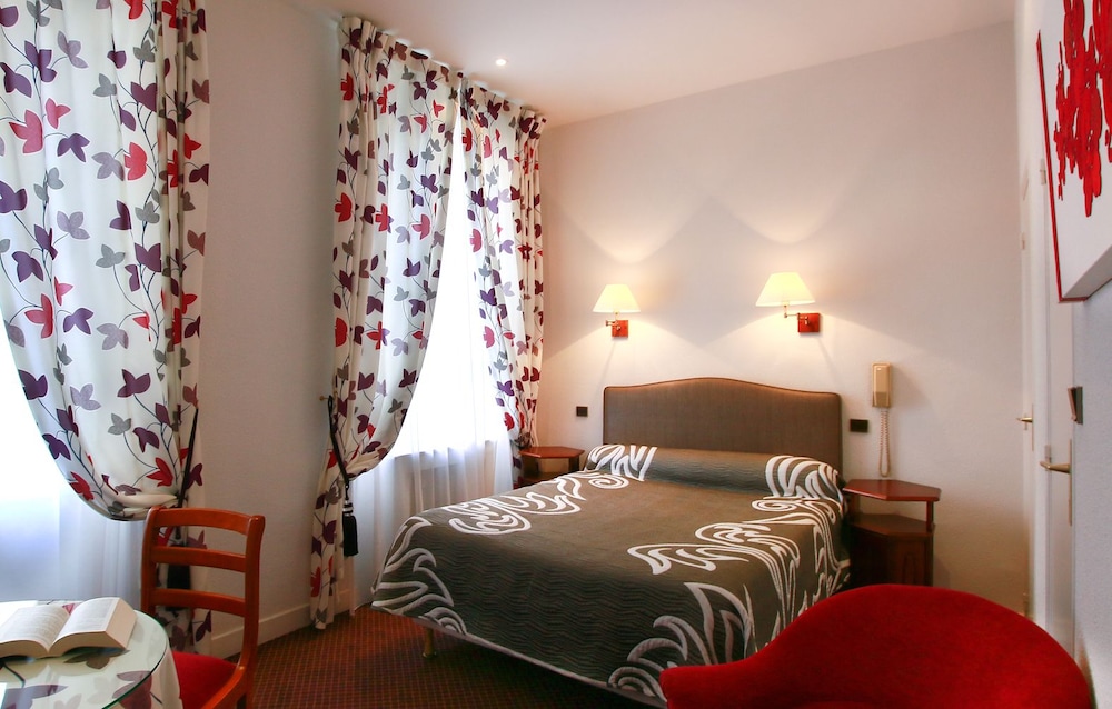 Standard Double Room photo 2