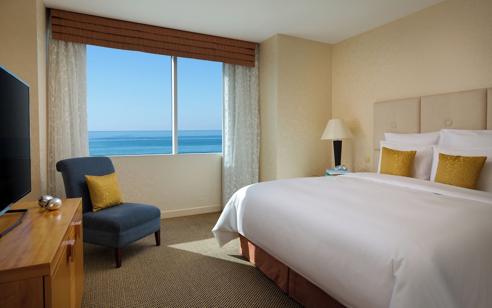 Business Suite, 1 King Bed, Non Smoking - Photo 5