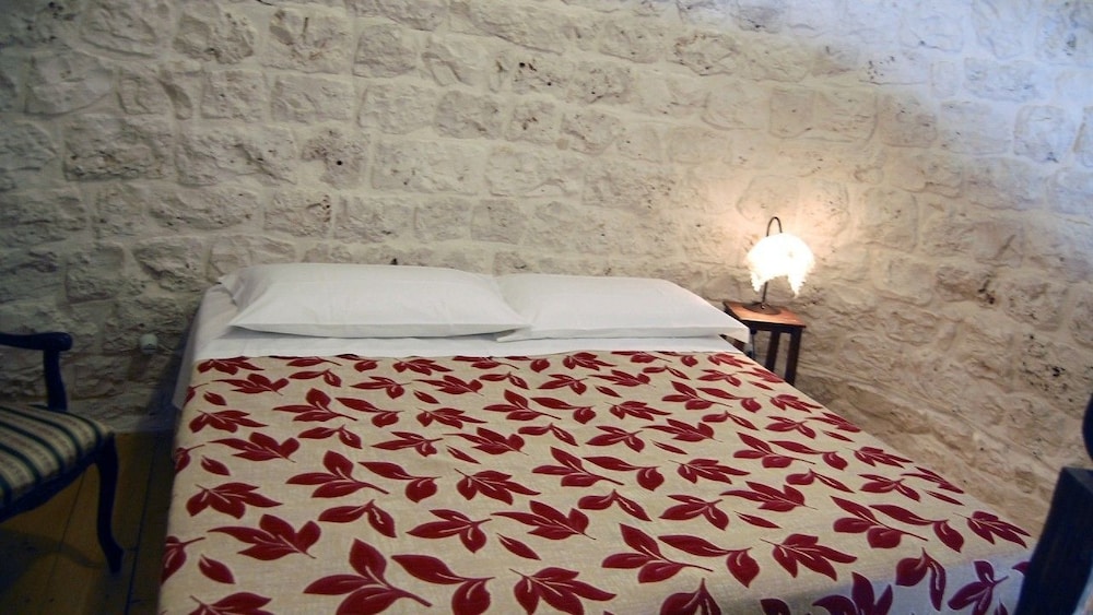 Classic Room, 1 Double Bed, Refrigerator photo 3
