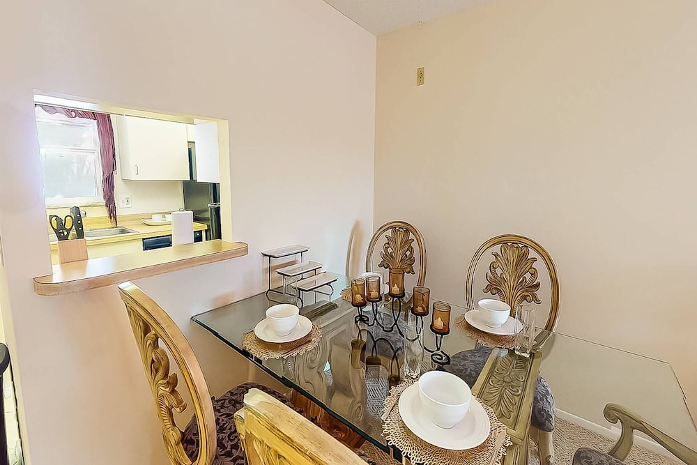 Condo (White Sands Near the Beach) photo 3
