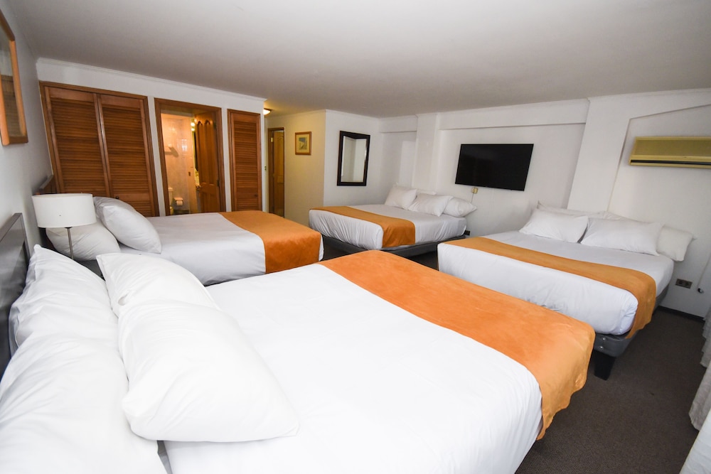 Quadruple Room photo 2
