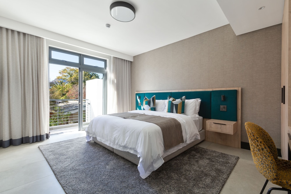 Deluxe Double or Twin Room - Photo 2
