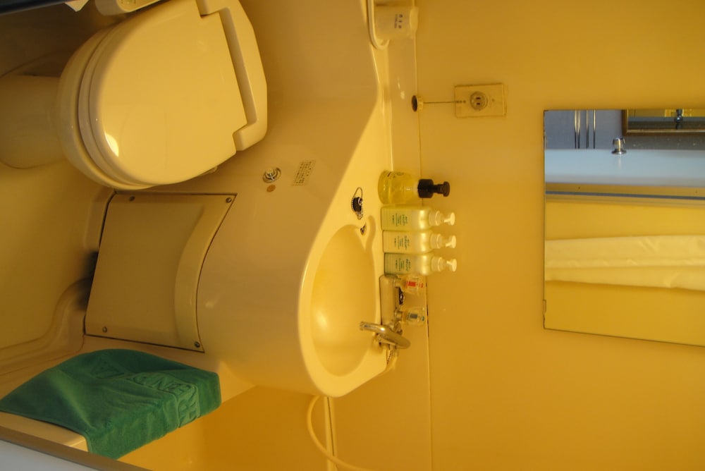 Standard Room, 2 Twin Beds photo 2